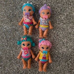 4 My Sweet Love Magical Color Changing Outfit Charm Dolls